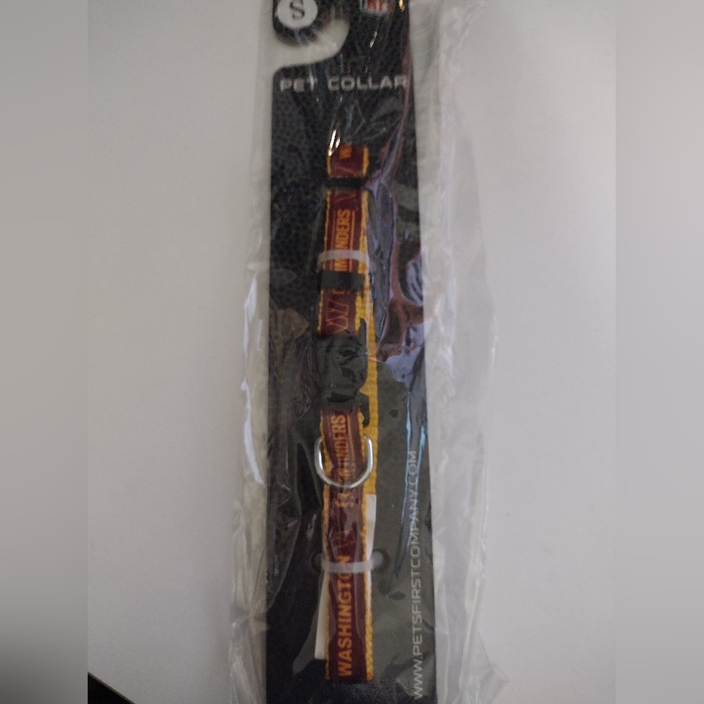 NWT NFL Washington Commanders Dog Collar Small